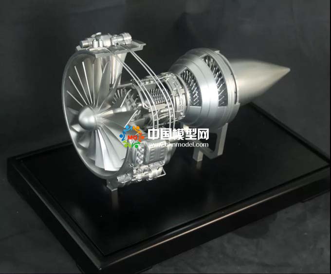 航天發(fā)動(dòng)機(jī)模型