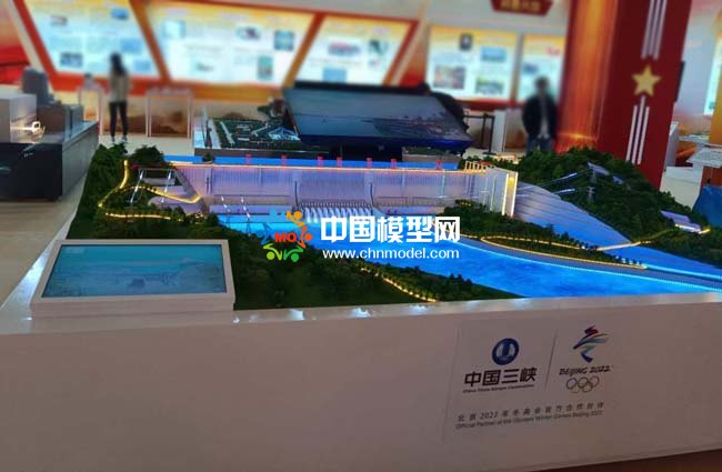 三峽巨型水電站沙盤模型處于行業(yè)領(lǐng)先水平