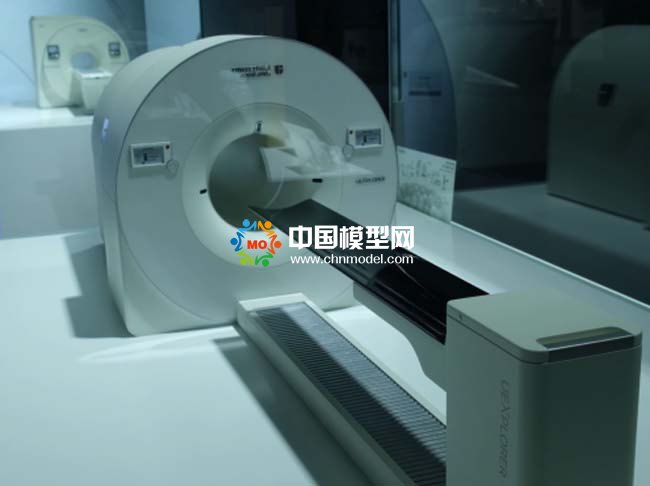 先進的核醫(yī)學(xué)分子影像設(shè)備PET-CT模型