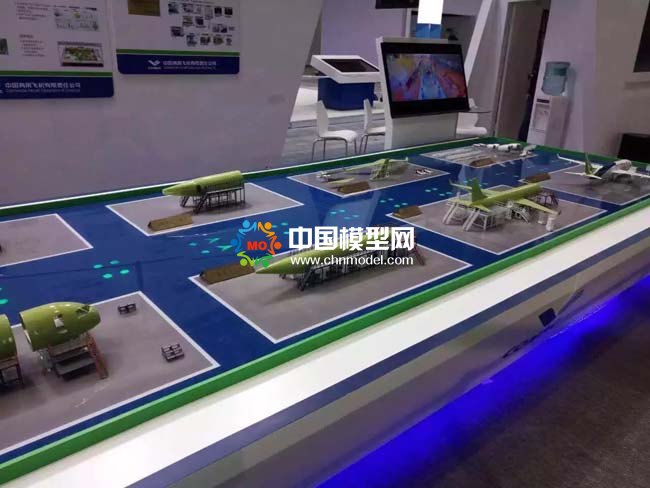 中國(guó)商飛C919大型客機(jī)總裝制造中心沙盤模型